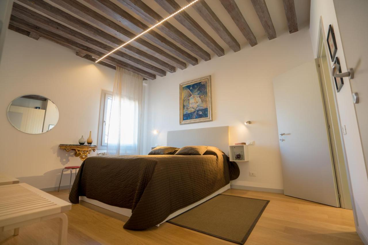 Apartamento Specchieri Venecia Exterior foto